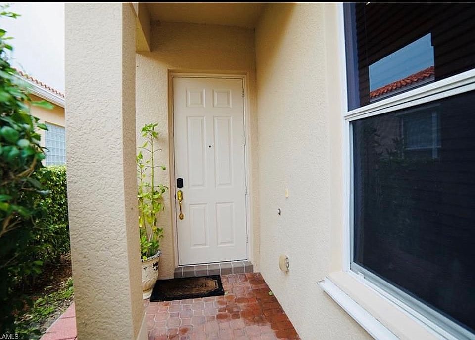 1st image of 10402 Carolina Willow Dr