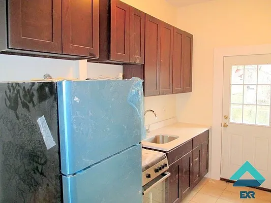 Rented by EXR | media 2