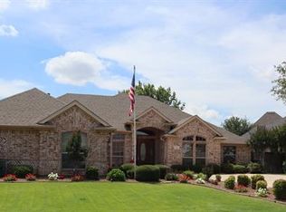 13766 W Riviera Dr, Burleson, TX 76028