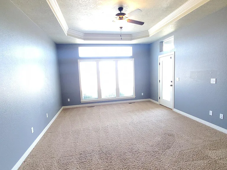 1828 E Serchio Ct — Photo 28
