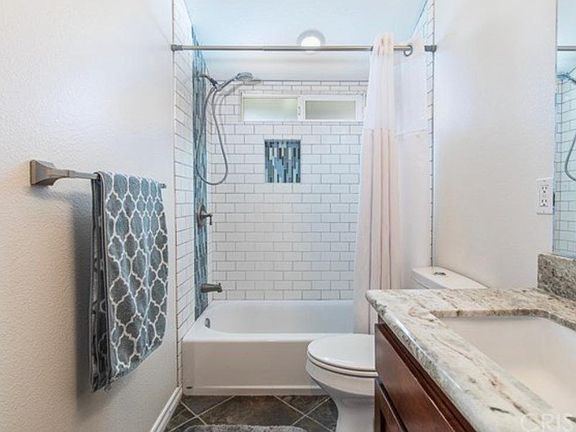 4th image of 16326 Plummer St