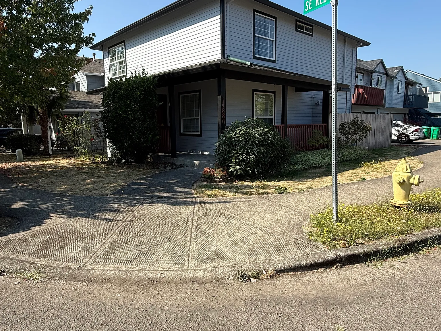 4 bed, 2.5 bath, 2065 sqft, $2,900 — Photo 1
