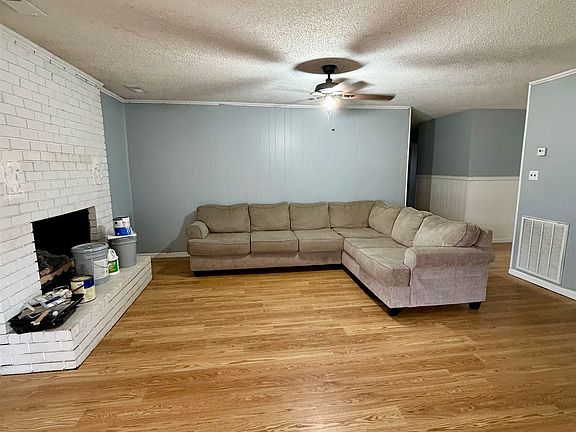 4th image of 1214 Ridge Dr