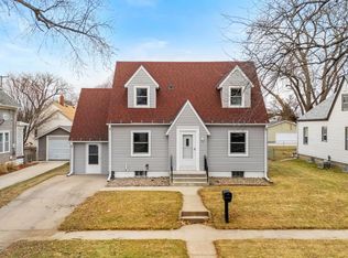 1936 N Park Ave, Fremont, NE 68025