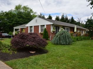501 Wood Lane Ct, Cinnaminson, NJ 08077