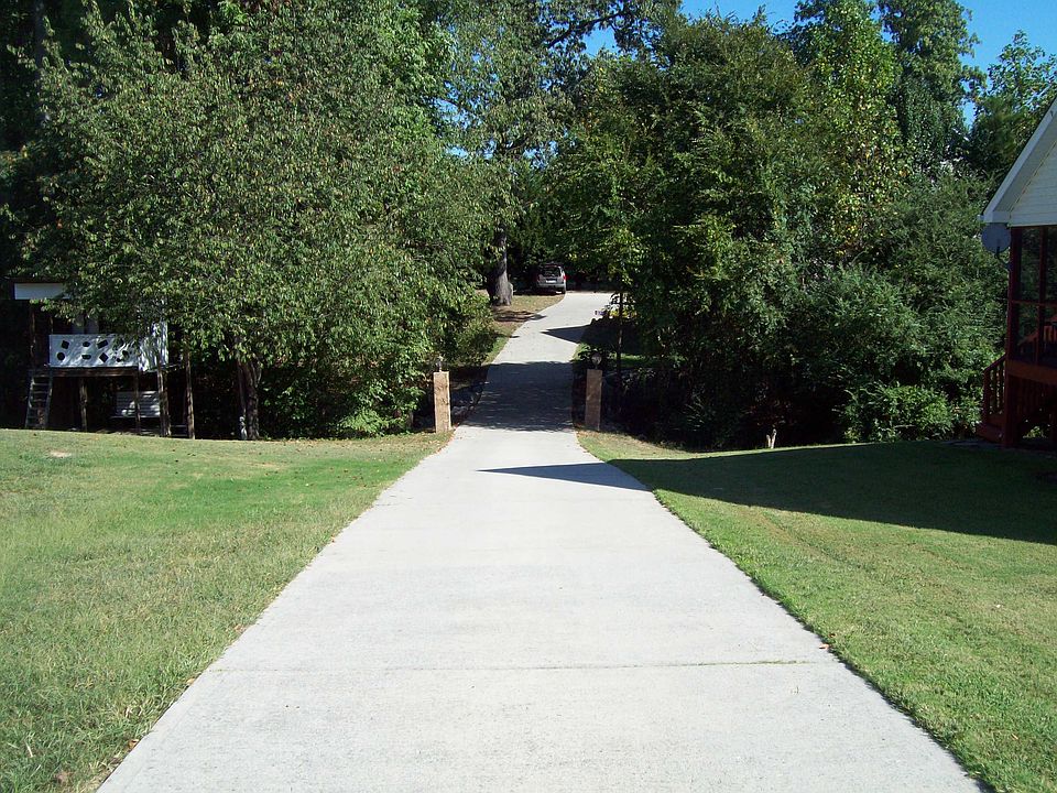 1st image of 60 Creekview Dr