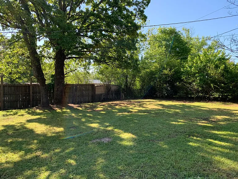 102 Heather Dr — Photo 24