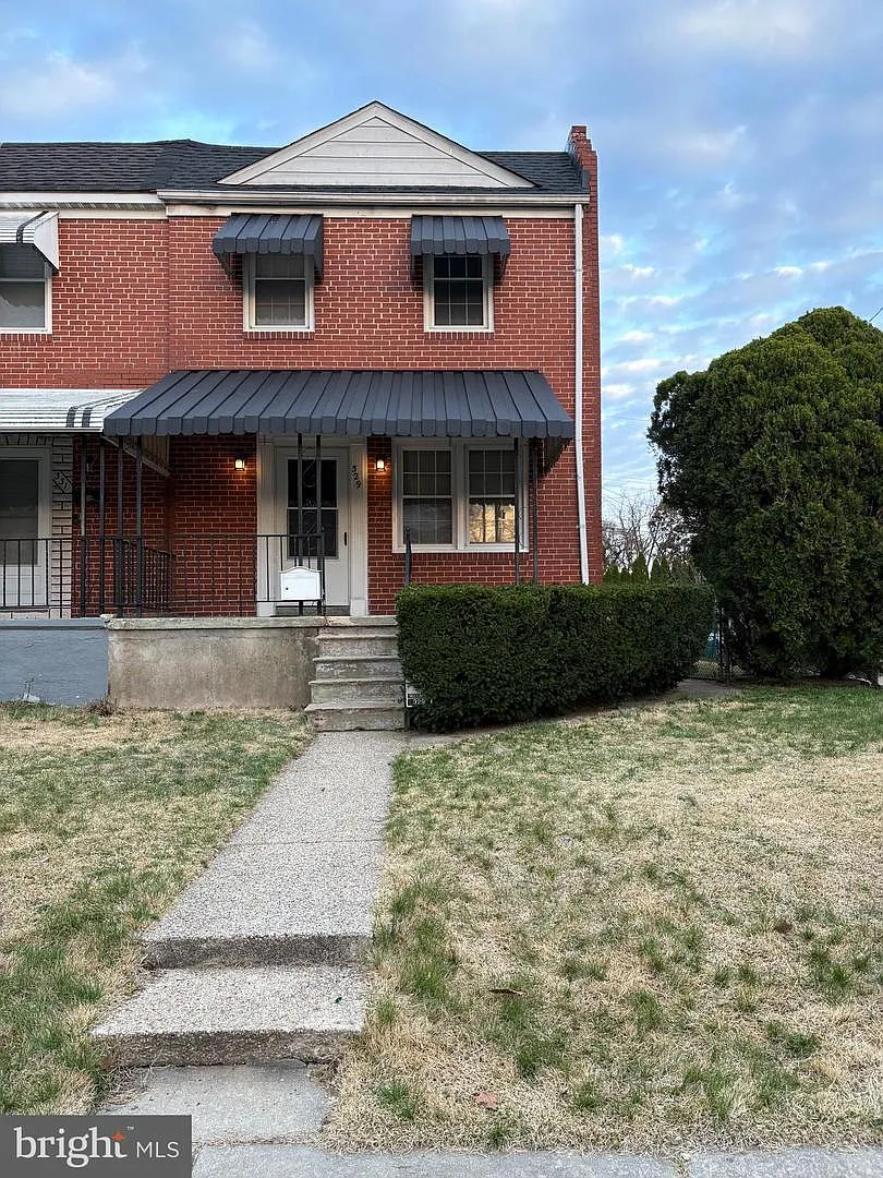 3 bed, 1.5 bath, 1728 sqft, $3,100 — Photo 1