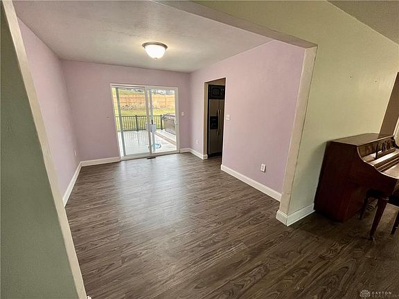 5th image of 515 Lincoln Green Dr
