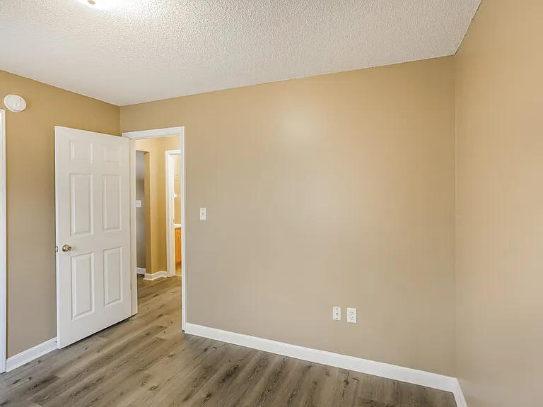 4941 Wemberley Dr — Photo 12