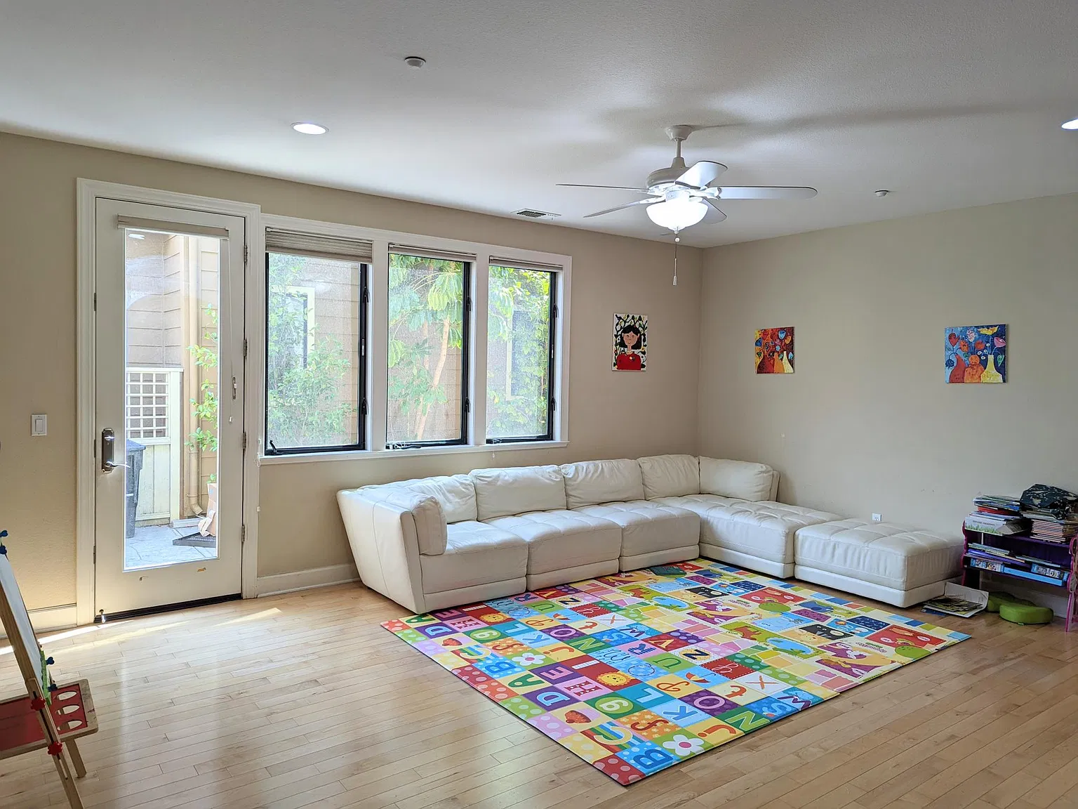 4 bed, 3.5 bath, 2873 sqft, $9,200 — Photo 2