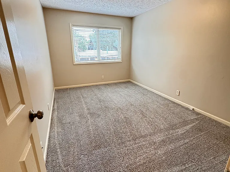 1520 D St #7 — Photo 10