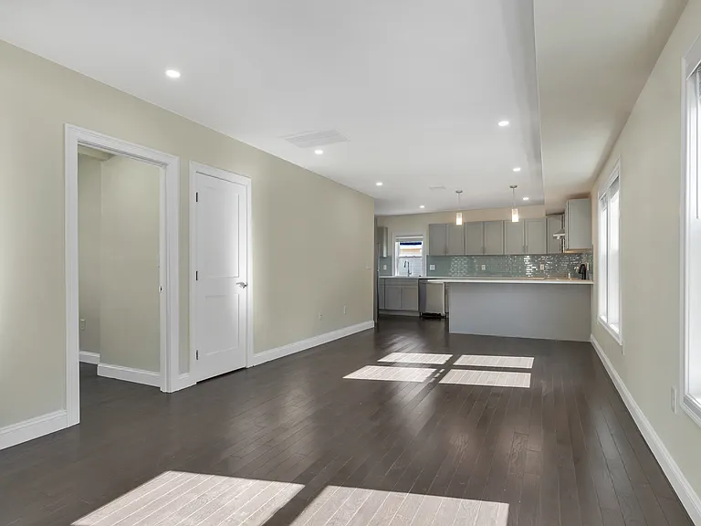 41 Wright Ave #2 — Photo 3