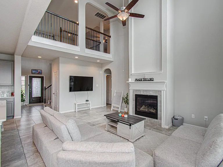 2202 Anzio Ct — Photo 10