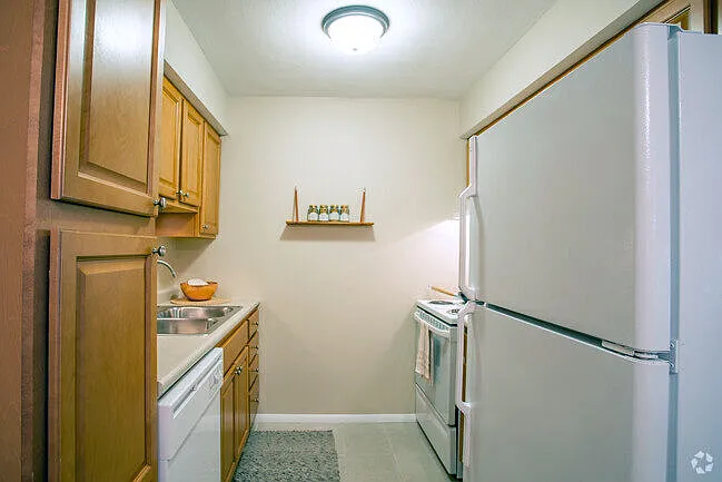 Beau Jardin Apartments — Photo 6