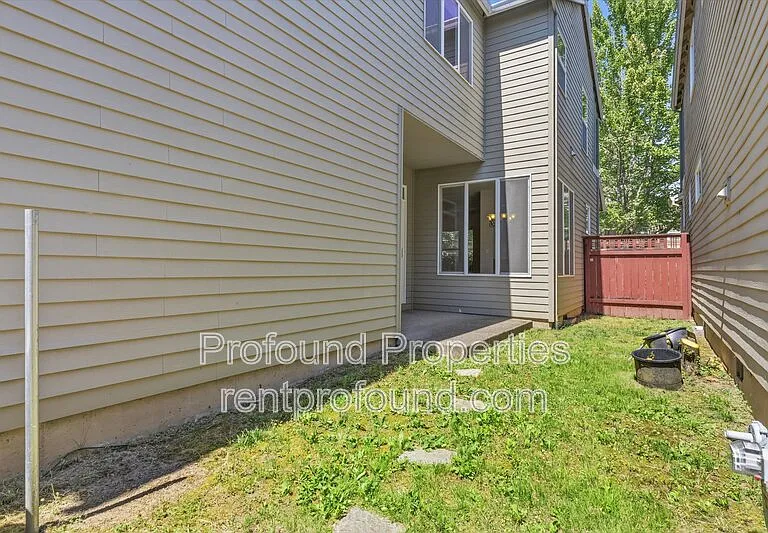 1140 SE Tamango St — Photo 37