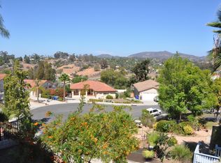 1216 Sandra Cir, Vista, CA 92083