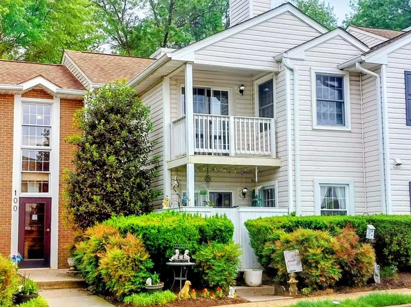 100 Westwick Ct Unit 4, Sterling, VA 20165