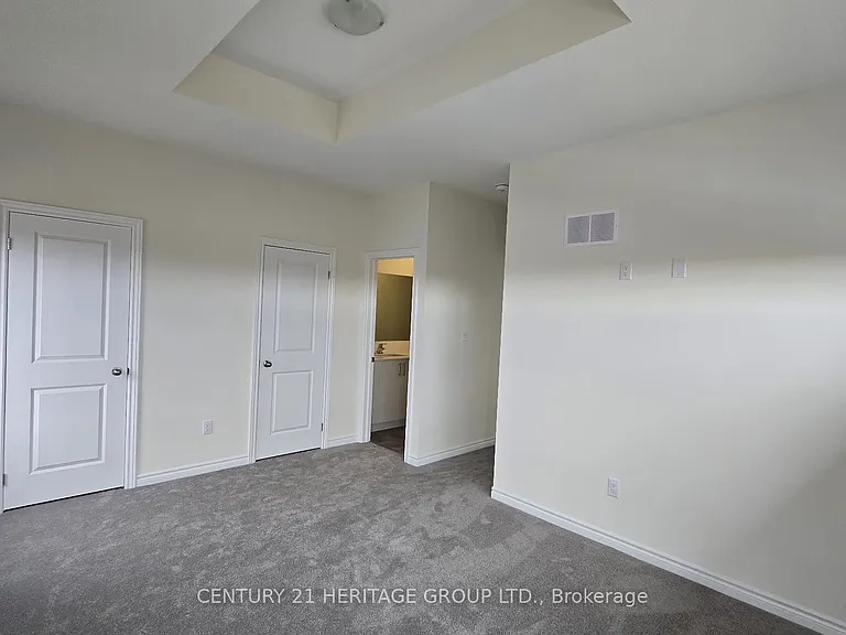 4 Singhampton Rd — Photo 11