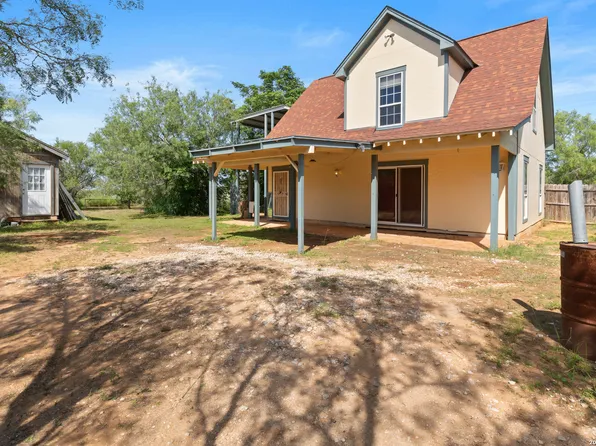 90 COUNTY ROAD 308A, Jourdanton, TX 78026