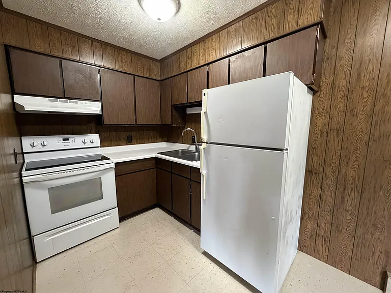 1310 Sabraton Ave — Photo 3