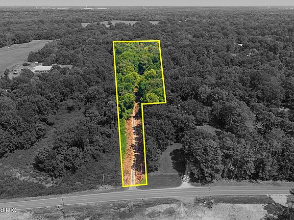 2nd image of 3206 Fogg Rd