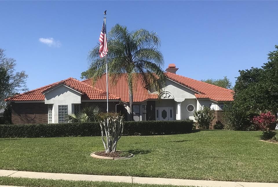 1st image of 39331 Treeline Dr