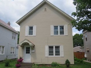 308 2nd Ave S, Escanaba, MI 49829
