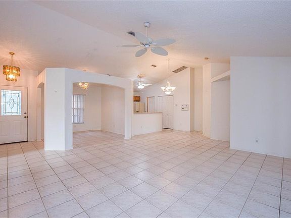 5th image of 11816 Dunster Ln