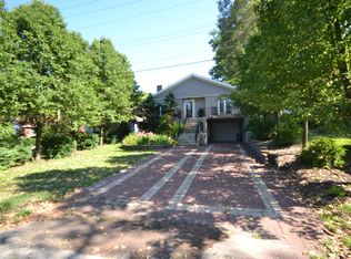 131 Shore Dr, Ogden Dunes, IN 46368