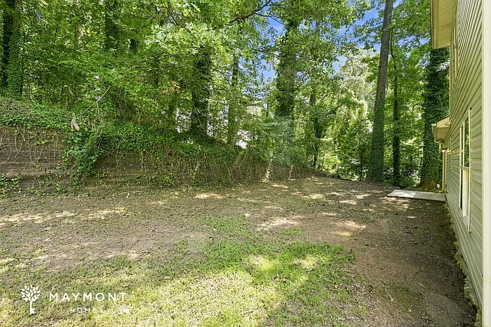 3 bed, 2.0 bath, 1600 sqft, $1,825 — Photo 3