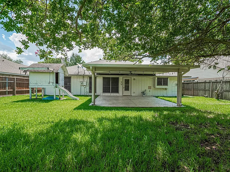 6907 Yardley Dr — Photo 31