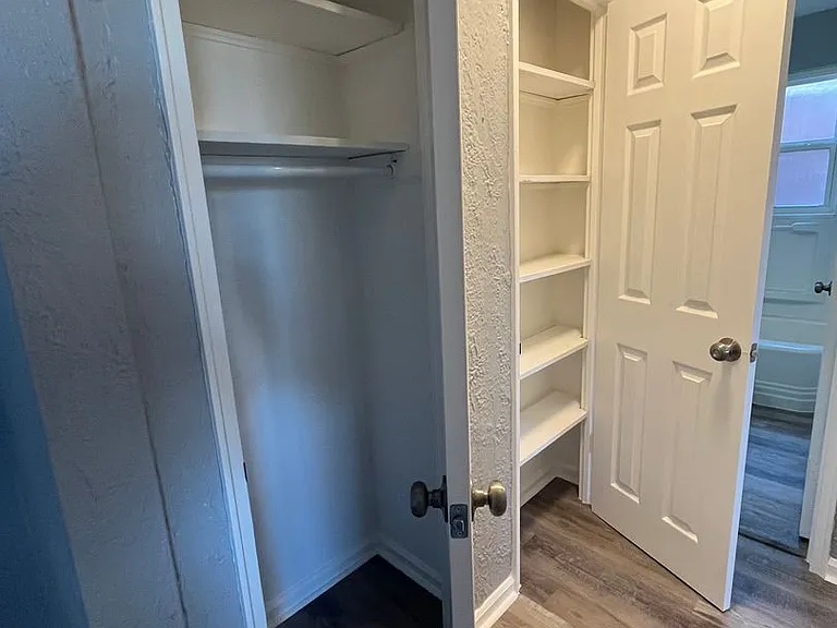 4060 Reading Rd — Photo 17