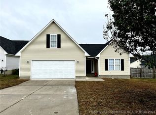 2821 Spring Cress Dr, Hope Mills, NC 28348