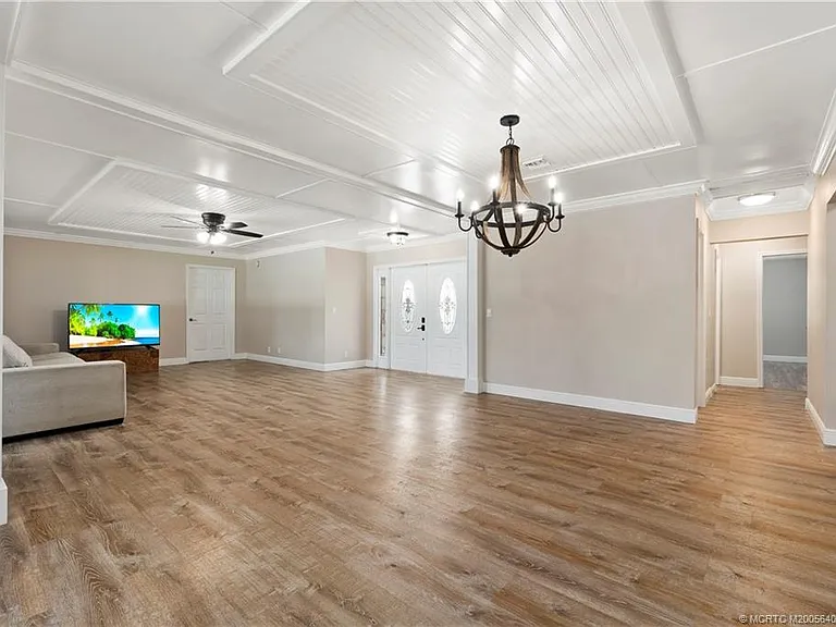 53 N Sewalls Point Rd — Photo 11