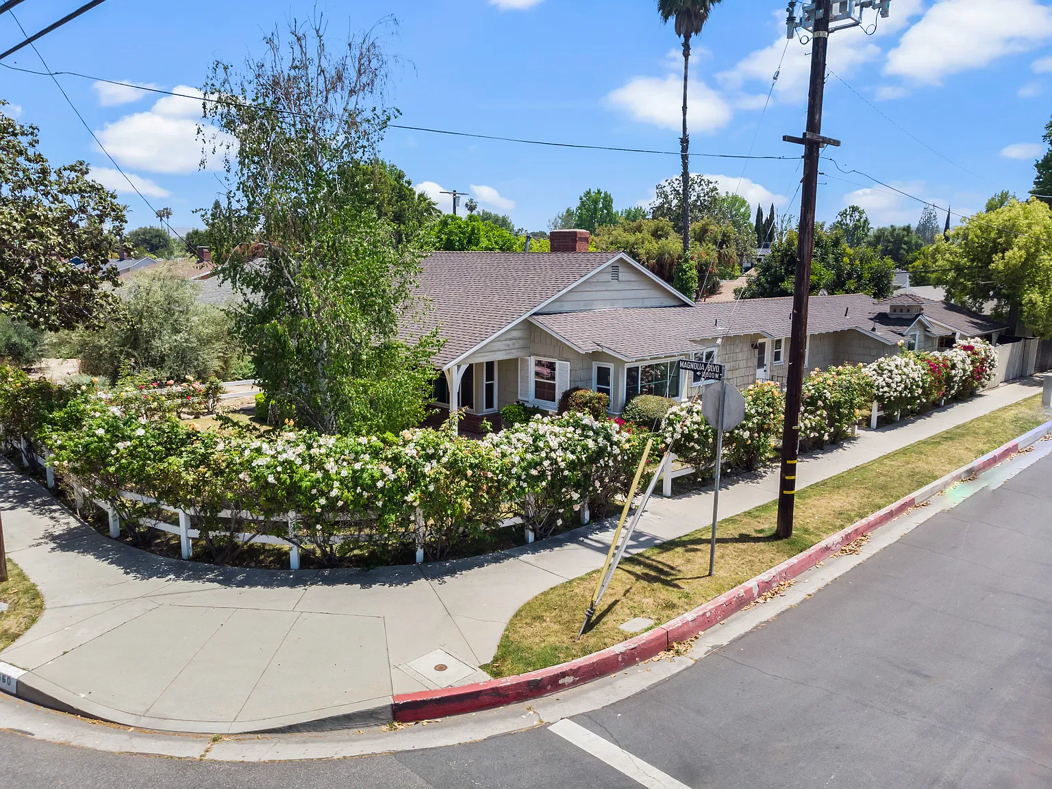 4 bed, 1959 sqft, $6,700 — Photo 3