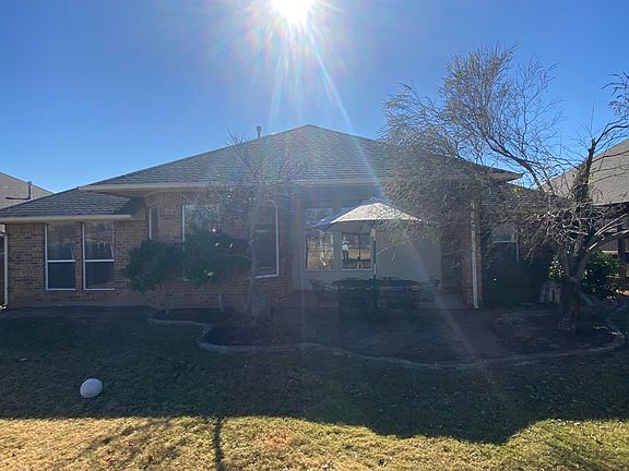 Back of house photo. Taken on 11/17/20.