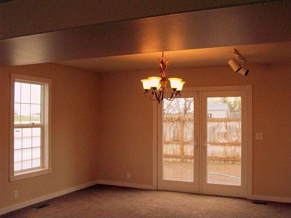 Formal Dining
