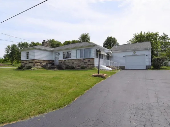 192 6th Ave, Buckeye Lake, OH 43008