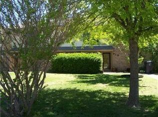 310 N Willowood Dr, Yukon, OK 73099