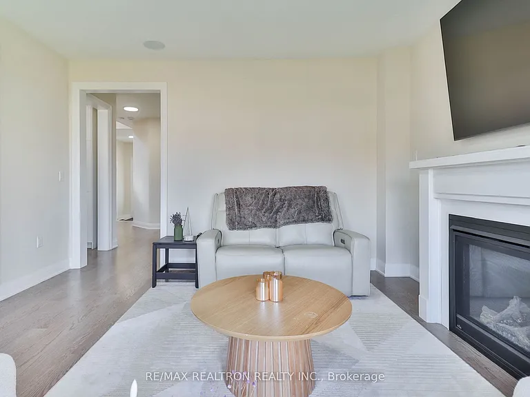 15 George Ellis Dr — Photo 9