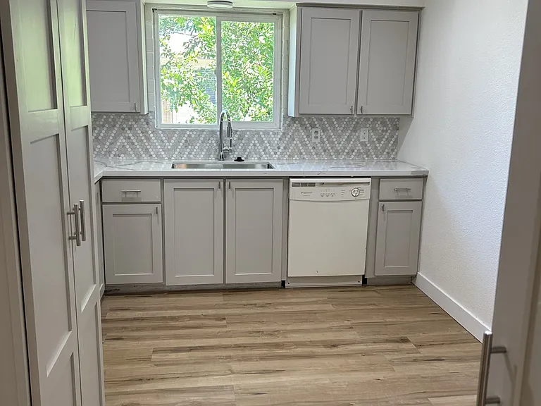 3421 N Paiute Way #2 — Photo 2