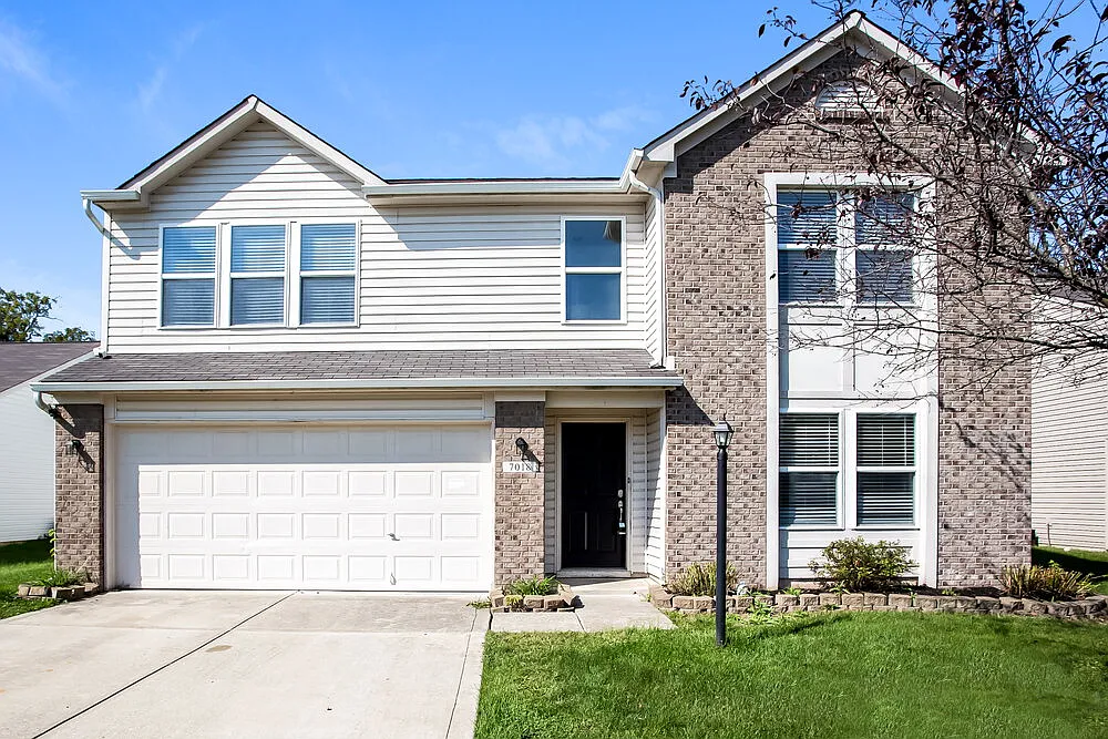 5 bed, 3.0 bath, 2981 sqft, $2,620 — Photo 1