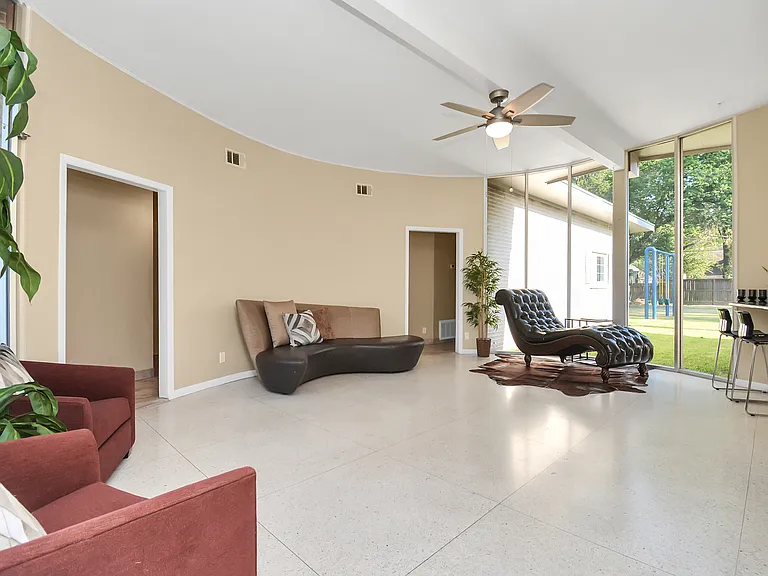 12719 Tammarack Dr — Photo 4