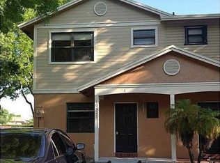 10527 NW 8th St, Hollywood, FL 33026