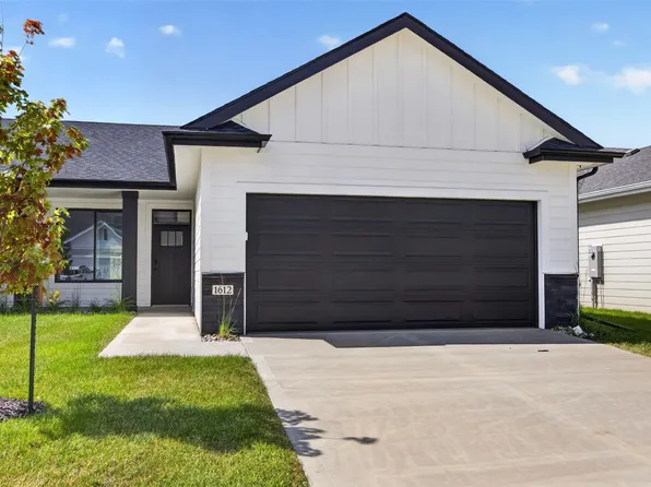 1612 Garland Ave, Norwalk, IA 50211