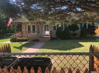 1111 Nugent Ave, Bay Shore, NY 11706
