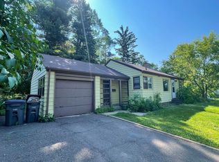 2044 Woodland Ave, Duluth, MN 55803