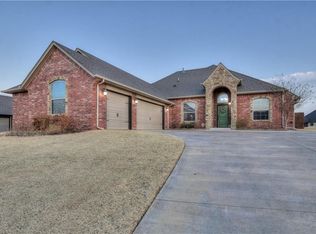11116 Fiddlesticks Ln, Yukon, OK 73099