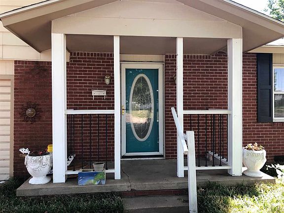 2nd image of 1301 Bradbary Ln